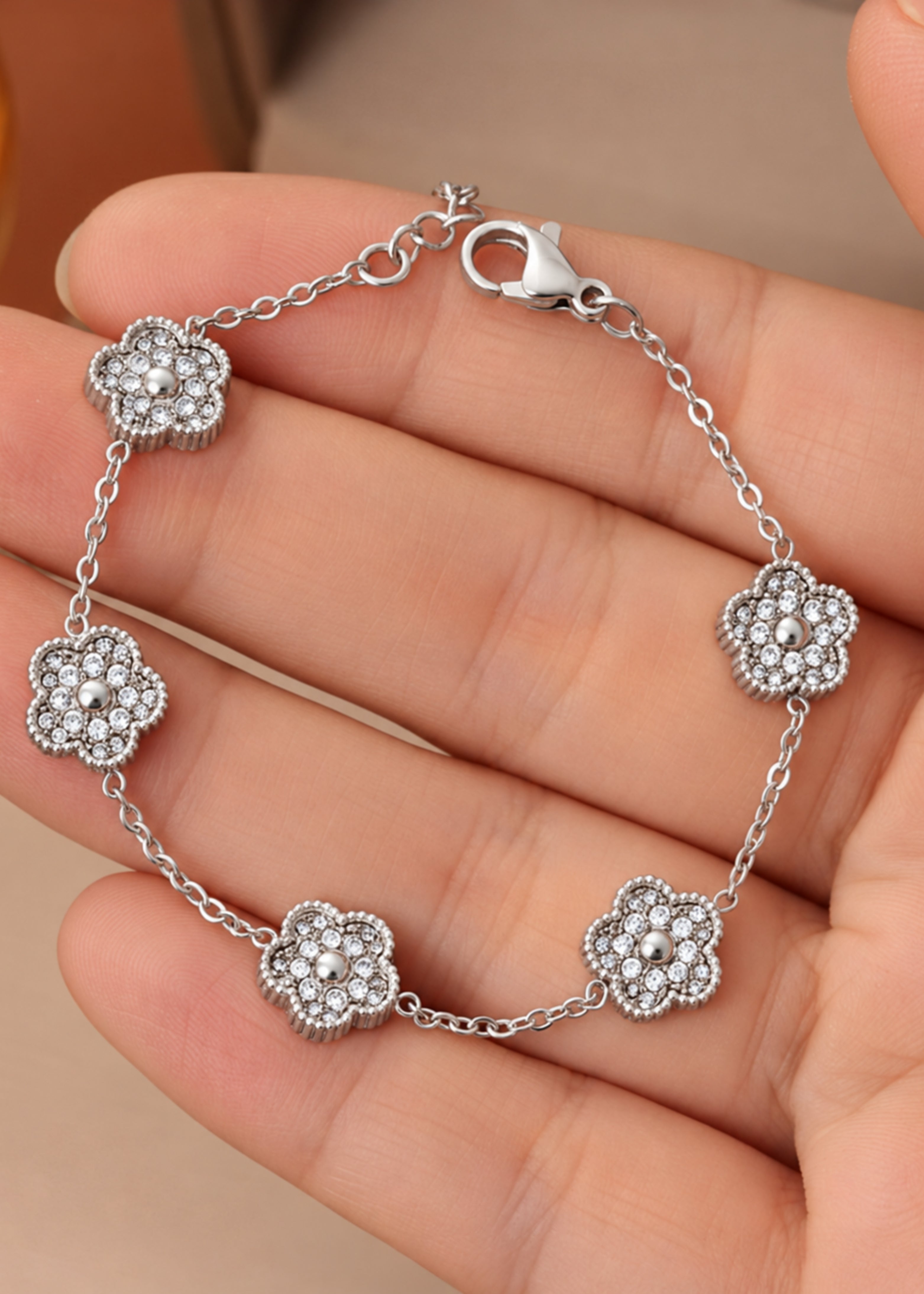 Zinnia Silver Image 4